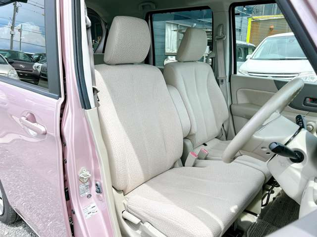 ���X�ł͌y�����Ԃ��畁�ʎԂ܂ŕ��L���I�[�����[�J�[�̎Ԏ�E�F�E�O���[�h��L�x�ɑ����Ă���܂��B