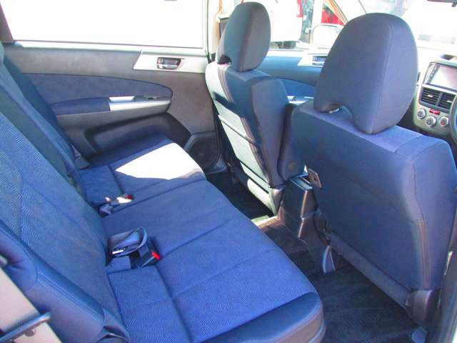 �{�������������肪�Ƃ��������܂��B������̎ԗ��f�ڒ��݌ɂ���!!�����X�̍ۂ͂��A�����肢�v���܂��B