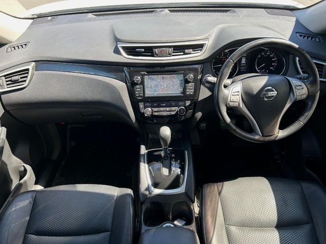 H27年式 日産 エクストレイル 20X エマージェンシーブレーキパッケージ入庫致しました!