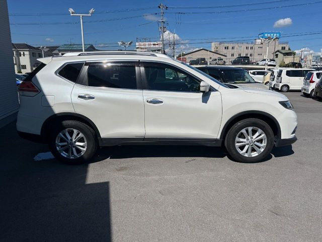 ●弊社では、全車に3か月間、走行3000キロ制限の無償保証を標準提供しております。(輸入車は1年間、走行無制限)