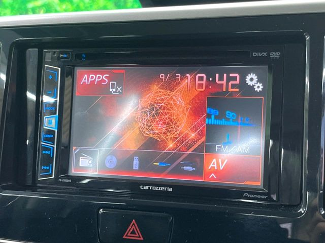 【ディスプレイオーディオ】視認性が高いディスプレイオーディオを装備♪操作性も良好で直感的なソース選択が可能です。