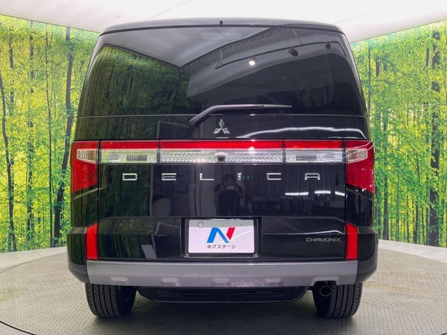 安心の最長10年・走行無制限保証(有償)をご用意。保証内容も充実はもちろん、無料点検&オイル交換や、年中無休の全国・24時間ロードサービスも付帯されておりますのでご安心下さい。