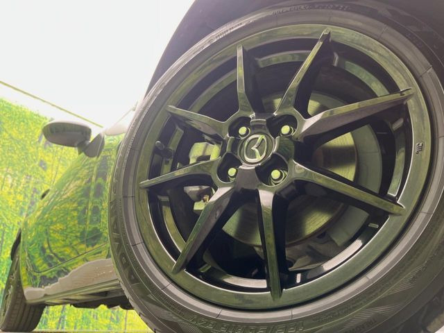 �y����16�C���`�A���~�z�C�[���z�O�ςɃ}�b�`���������A���~�z�C�[���𑕒����Ă���܂��B�e��ЊO�A���~�z�C�[����A�X�^�b�h���X�^�C�����戵�����Ă���܂��B���񂲑��k����������