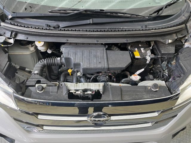 親切・丁寧な専門メカニックスタッフが応対!・車検・点検整備・事故等の修理などアフターサービスも安心。お車のカスタマイズもネクステージのサービススタッフまでご相談ください!