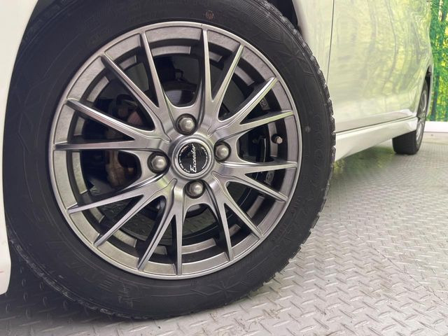 【14インチアルミホイール】外観にマッチしたアルミホイールを装着しております。各種アルミホイールや、スタッドレスタイヤも取扱いしております。是非ご相談ください♪