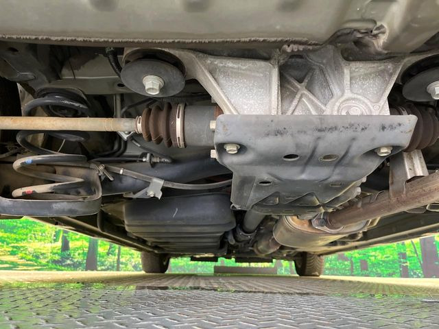 下回りがきれいなうちに、防錆加工の施工がオススメ。降雪地域はもちろん、沿岸部にお住いの方や、趣味でマリン・ウィンタースポーツをされる方にご好評いただいております。