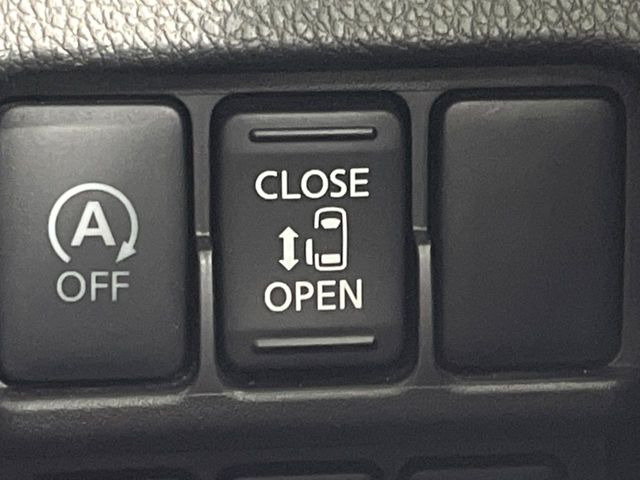 【パワースライドドア】スマートキーや運転席のスイッチでスライドドアの開閉が可能♪電動だから力を入れてドアを開ける必要が無く、小さいお子様でも、重い荷物を持っている時もラクに開け閉めできます♪