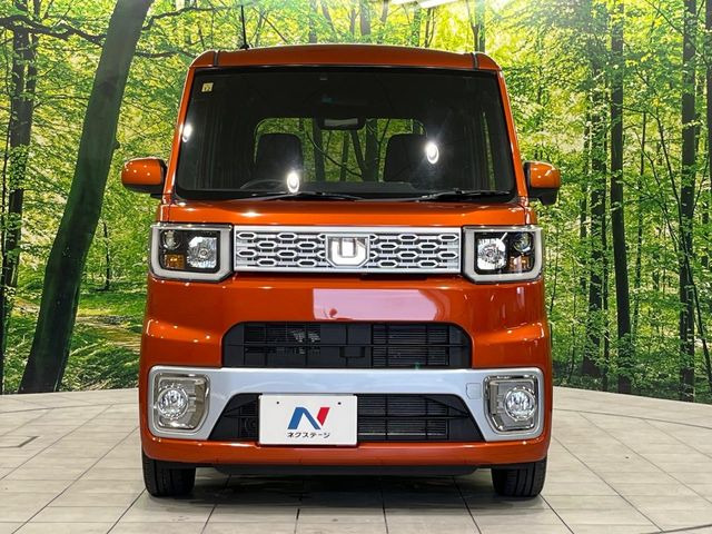 弊社では、全車『修復歴なし』のお車のみ取り扱っております。専任バイヤーによる厳選した仕入れの後、入庫後の車両チェックを行い、ネクステージが認定した高品質な中古車をご提供しております。