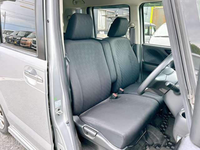 ���X�ł͌y�����Ԃ��畁�ʎԂ܂ŕ��L���I�[�����[�J�[�̎Ԏ�E�F�E�O���[�h��L�x�ɑ����Ă���܂��B