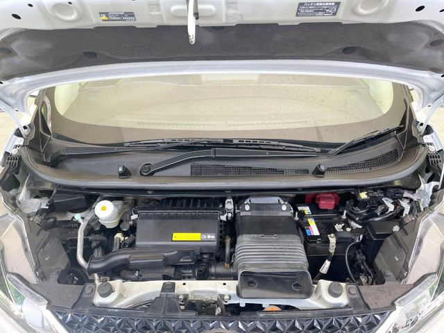 親切・丁寧な専門メカニックスタッフが応対!・車検・点検整備・事故等の修理などアフターサービスも安心。お車のカスタマイズもネクステージのサービススタッフまでご相談ください!