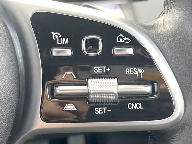 ���f�B�X�g���j�b�N�v���X:�s�s�A�x�O�A�������H�Ȃǂ̑��s���ɁA�X�e���I�}���`�p�[�p�X�J�����ƃ��[�_�[�Z���T�[�ɂ��A�O���Ԃ�F�����đ��x�ɉ������Ԋԋ������ێ����鎟����̃N���R��!