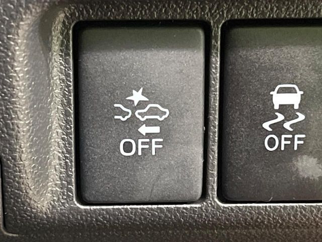 �y�X�}�[�g�A�V�X�g�z���s���ɑO���̎ԗ�����F�����A�Փ˂������Ȏ��͌x��ƃu���[�L�ŏՓˉ���Ɣ�Q�y�����A�V�X�g�B�����S�Ƀh���C�u�����y���݂��������܂��B