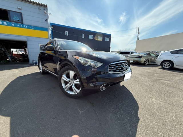 FX35(日産) 4WD　左ハンドル ツインモニター サンルーフ 中古車画像