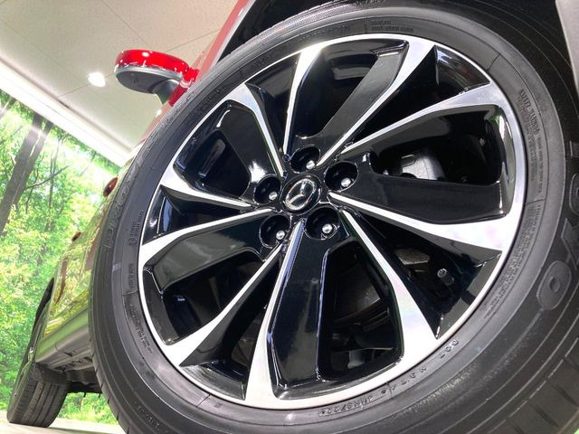 【純正19インチアルミホイール】外観にマッチした純正アルミホイールを装着しております。各種社外アルミホイールや、スタッドレスタイヤも取扱いしております。是非ご相談ください♪