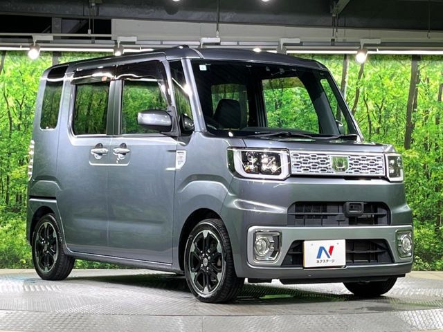 大好評のボディコーティング「弾スプラッシュコート」もご納車までに施工可能。通常のガラスコートと異なる、耐久年数6年の無機質ガラスコーティングが、ボディをキレイな状態に保ってくれます。