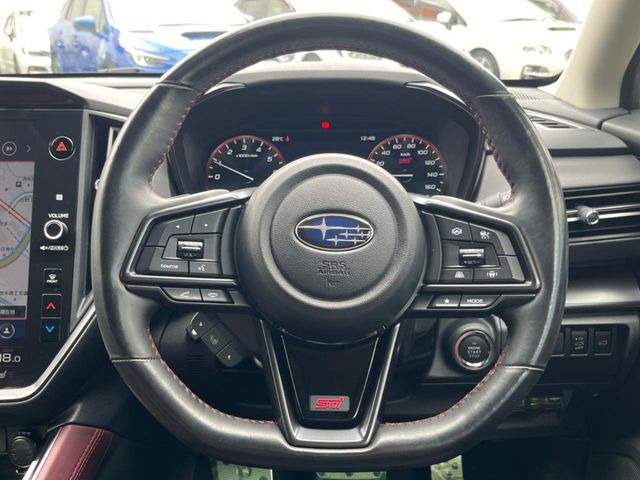 �y�����v�����X�e�A�����O�z�㎿�Ȋv���g�p���邱�ƂŁA��ɂ����������݂ƂĂ��^�]���₷���n���h���ł���