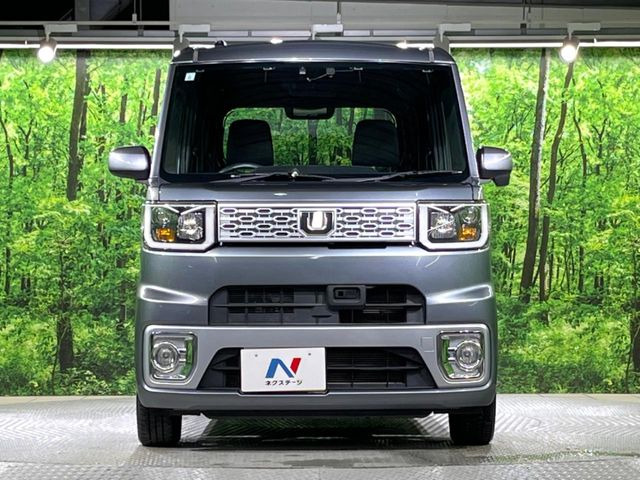 弊社では、全車『修復歴なし』のお車のみ取り扱っております。専任バイヤーによる厳選した仕入れの後、入庫後の車両チェックを行い、ネクステージが認定した高品質な中古車をご提供しております。