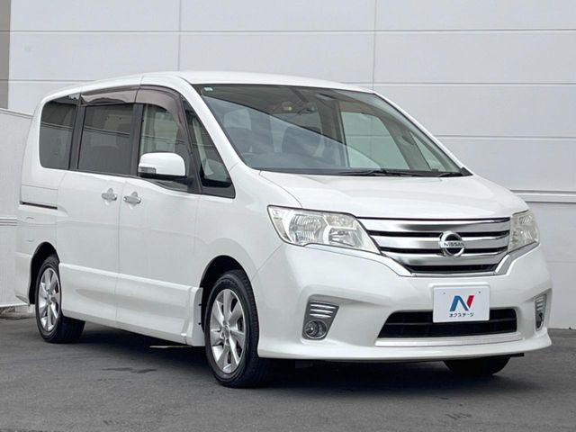 大好評のボディコーティング「弾スプラッシュコート」もご納車までに施工可能。通常のガラスコートと異なる、耐久年数6年の無機質ガラスコーティングが、ボディをキレイな状態に保ってくれます。