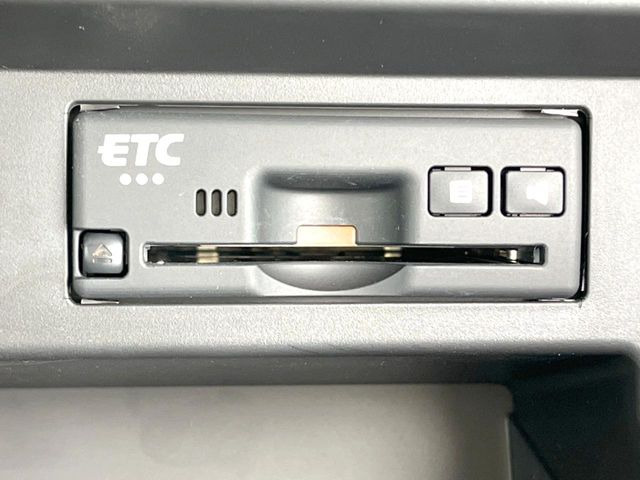 【ETC】高速道路の料金所をストレスなく通過!話題のスポットやサービスエリアに多い「スマートIC」利用時は必須のアイテムです。当店でセットアップを実施、ご納車当日からすぐにご利用いただけます!