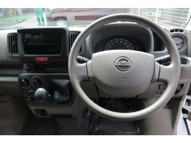 NV100クリッパーDX GLパッケージ ハイルーフ 4WD