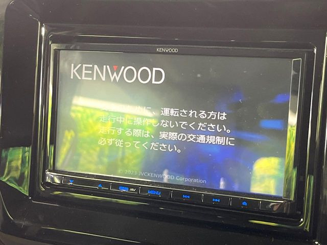 【ナビゲーション】目的地までしっかり案内してくれる使いやすいナビ。Bluetooth接続すればお持ちのスマホやMP3プレイヤーの音楽を再生可能!毎日の運転がさらに楽しくなります!!