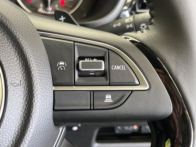 �y�A�_�v�e�B�u�N���[�Y�R���g���[���z�����őO�̎ԂƂ̎Ԋԋ��������ɕۂ��A���x�������Ȃ��瑖�s���܂��B�������H�̃h���C�u�Ŗ𗧂����ł��B