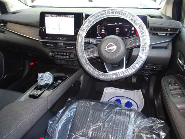 ノートオーラ1.2 G レザーエディション