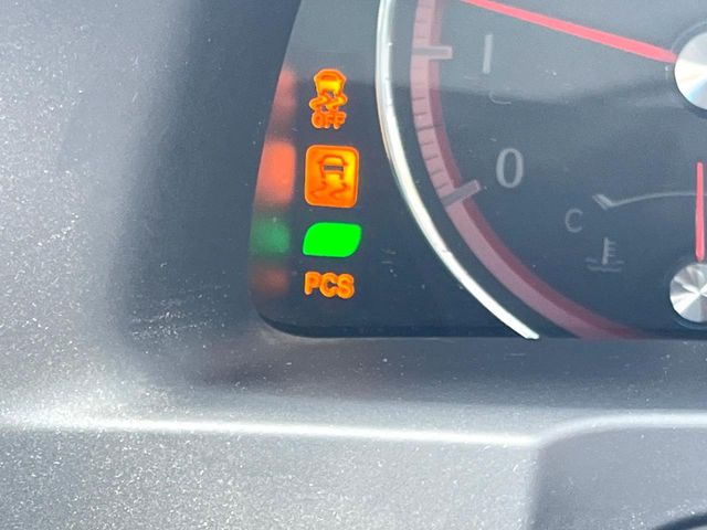 �y�v���N���b�V���Z�[�t�e�B�z�O���̎ԗ��������m���A�Փ˂������Ȏ��͌x��Œ��ӂ𑣂��A�u���[�L�𓥂ޗ͂��T�|�[�g�B�u���[�L�𓥂߂Ȃ������ꍇ�͏Փ˔�Q�y���u���[�L���쓮�A�Փˉ�����T�|�[�g���܂��B