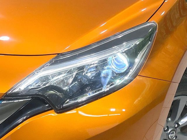 �yLED�w�b�h���C�g�z���V����ԑ��s�����ǍD�Ȏ��E���m�ۂ����S���ĉ^�]�ł��鍂�P�xLED�w�b�h���C�g�𑕔�!�_�����x�������A����d�͂��}�����Ă��܂��B