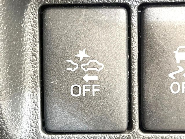 �y�X�}�[�g�A�V�X�g�z���s���ɑO���̎ԗ�����F�����A�Փ˂������Ȏ��͌x��ƃu���[�L�ŏՓˉ���Ɣ�Q�y�����A�V�X�g�B�����S�Ƀh���C�u�����y���݂��������܂��B