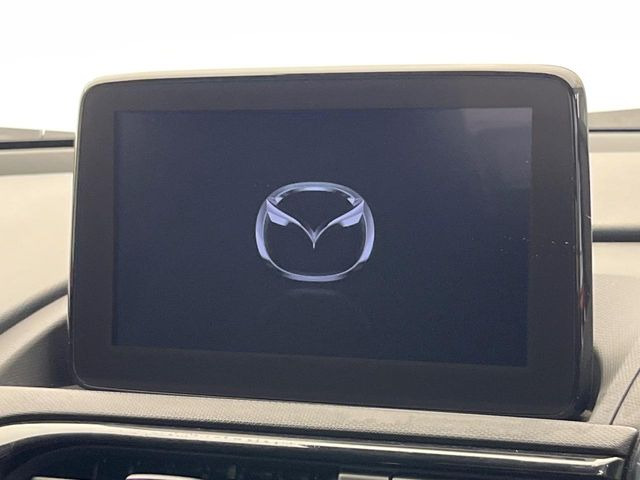 �y�}�c�_�R�l�N�g�i�r�z�ԓ��̕��͋C�Ƀ}�b�`������̌^�^�C�v�̃i�r�B�e����q�ݒ��Bluetooth�Đ����A�l�X�ȋ@�\���y���߂܂��B�����I�ȃ_�C�������삪�\�ŁA�g��������ǍD�ł��B