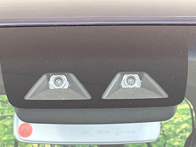 �y�X�}�[�g�A�V�X�g�z���s���ɑO���̎ԗ�����F�����A�Փ˂������Ȏ��͌x��ƃu���[�L�ŏՓˉ���Ɣ�Q�y�����A�V�X�g�B�����S�Ƀh���C�u�����y���݂��������܂��B