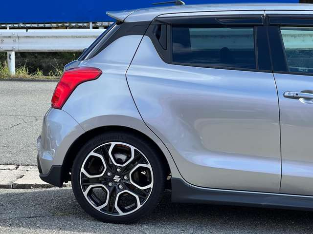 ���Ђ́A���q���܂̃j�[�Y�ɂ������o����悤�A�L�x�ȎԎ����葵���Ă���܂��B����芷���̍ۂ��A����A��낵�����肢�������܂��B