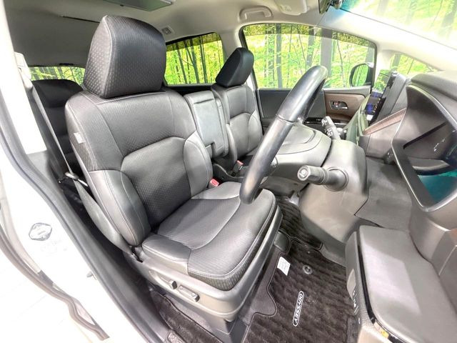 �y�n�[�t���U�[�V�[�g�z�������ƍ���S�n�𗼗������l�C�̃V�[�g���w�ʁE���ʂ̃t�@�u���b�N�f�ނ́A�ʋC���̗ǂ��⊊��ɂ����ɗD��Ă��܂��B�C���╞���ɍ��E���ꂸ���K�ɂ���肢�������܂��B