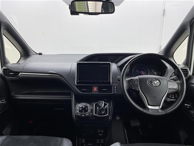 エスクァイアハイブリッド1.8 Gi プレミアムパッケージ ブラックテイラード