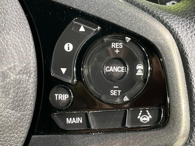 �y�A�_�v�e�B�u�N���[�Y�R���g���[���z�������H�ł̒��������s���y��!!�����ő��x��ۂN���[�Y�R���g���[�����A�Փˌy���V�X�e���ƘA�g���A�O���̎ԗ������m���ĎԊԂ�ۂ悤�ɑ��x���߂��Ă���܂�!!