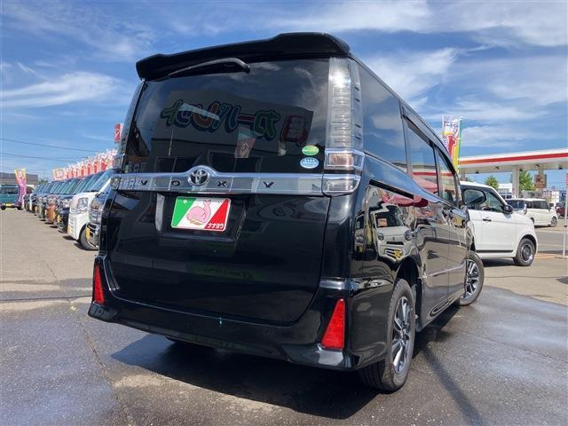 ヴォクシー2.0 ZS 4WD