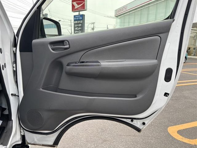 ���X�ł͊F�l�Ɉ��S���Ă��Ԃ��^�]���Ă����������߂̎����ԕی��ւ̉�����JAF�ւ̉����������Ȃ��܂��̂ł���]�̕��͂��C�y�ɂ����k������!