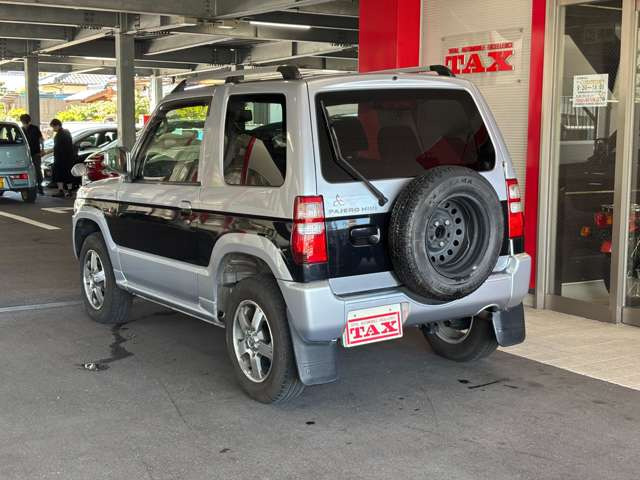 パジェロミニエクシード 4WD