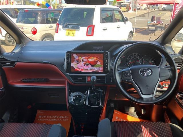 ヴォクシー2.0 ZS 4WD