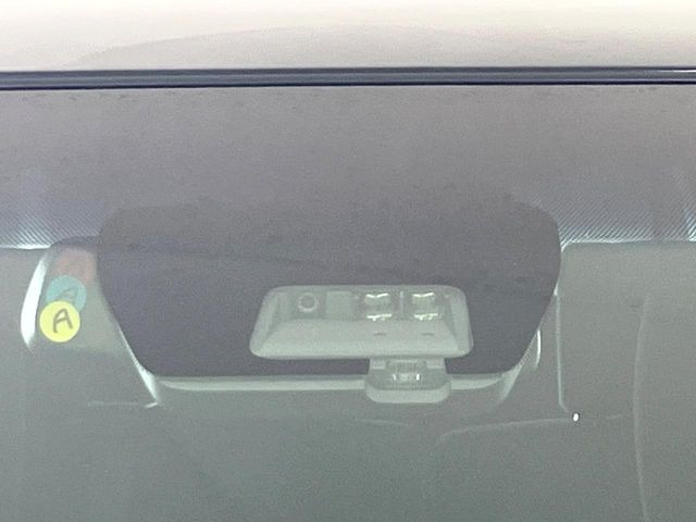 �y�O�He-Assist�z���s���ɑO���̎ԗ�����F�����A�Փ˂������Ȏ��͌x��ƃu���[�L�ŏՓˉ���Ɣ�Q�y�����A�V�X�g�B�����S�Ƀh���C�u�����y���݂��������܂��B