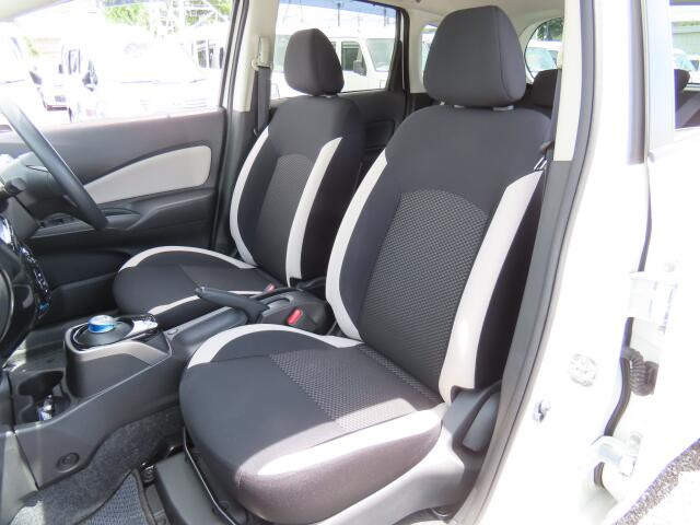 �t�����g�V�[�g����ԗǍD�ł���B�傫�ȉ�����Ȃ��A���S�ł��B����S�n�������ł���B