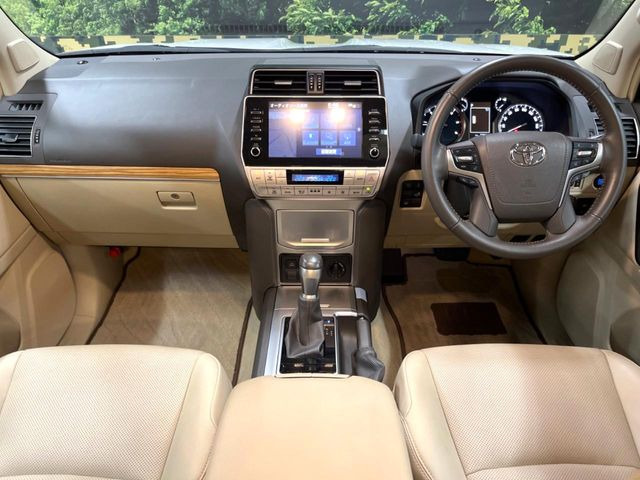 グループ総在庫数約30,000台!!全国の系列店からメーカー・車種問わずご紹介出来るので、あなたにピッタリのお車が見つかるはずです♪まずはお問い合わせ下さい☆