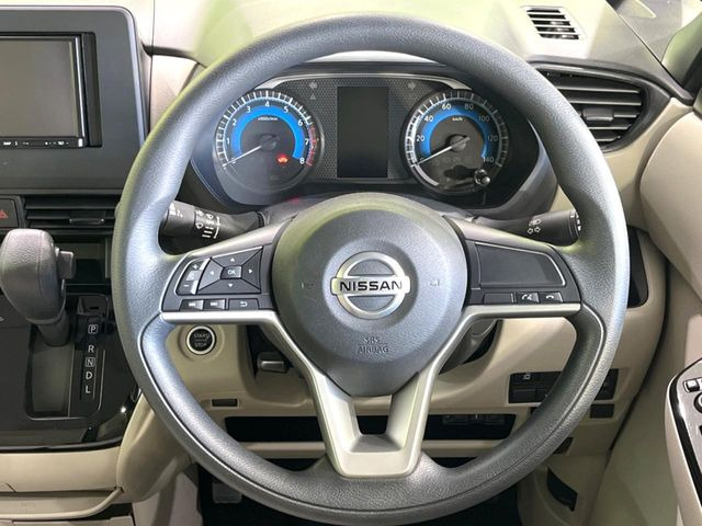 �y�X�e�A�����O�X�C�b�`�z�^�]���A�O������ڐ������炷���ƂȂ��A�I�[�f�B�I���̑��삪�\�ȕ֗��@�\!���S&���K�ȃh���C�u�����o���Ă���܂���