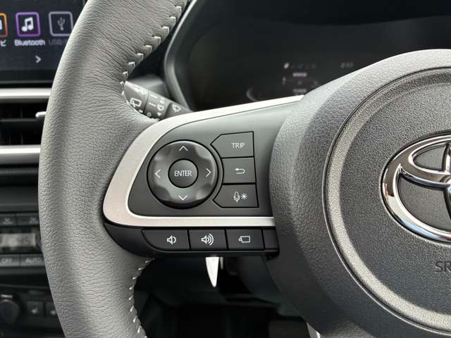 �X�e�A�����O�I�[�f�B�I�X�C�b�`!�I�[�f�B�I�̃`�����l���A�{�����[�������Ȃǃh���C�o�[�̎����ړ���œ_�̒��߂����炵�A���S�^�]�ɍv�����܂��B