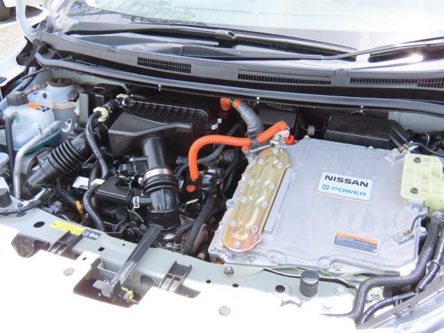 �I���b�N�X�����ԕۏؕt�ł��B1�N�ԑ��s�����������̕ۏ؂ƂȂ��Ă���܂��B���Օi�E�����ނ͏����܂�(�A���Ԃ́A6������������5,000km�܂�)�B�S���ɒ�g�H�ꂪ����̂ŁA�����̕������S�ł���B