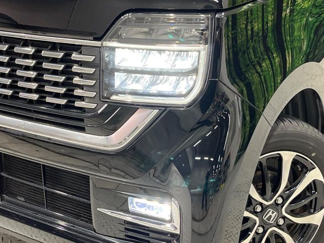 �yLED�w�b�h���C�g�z���V����ԑ��s�����ǍD�Ȏ��E���m�ۂ����S���ĉ^�]�ł��鍂�P�xLED�w�b�h���C�g�𑕔�!�_�����x�������A����d�͂��}�����Ă��܂��B