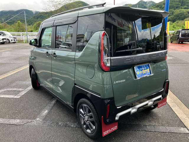 �A�E�g�h�A�ł̎g�p�⏬���Ȃ��q�l�����邲�ƒ�ł̎g�p��z�肵�A���ꂪ���ɂ����A�ʋC���̗ǂ������V�[�g���n���̗p!