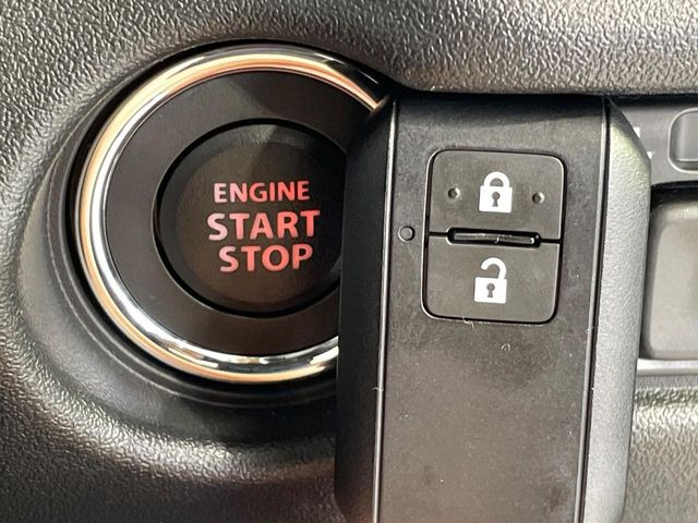 �y�L�[���X�X�^�[�g�V�X�e���z�J�o����|�P�b�g�ɓ��ꂽ�܂܂ł��h�A�̎{���E�������\�ȃX�}�[�g�L�[�𑕔��B�G���W���̃I���E�I�t�����J�M�����o���K�v����������Ƃ��Ă��֗��ł���