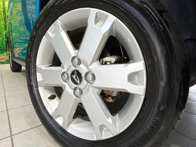 �y����15�C���`�A���~�z�C�[���z�O�ςɃ}�b�`���������A���~�z�C�[���𑕒����Ă���܂��B�e��ЊO�A���~�z�C�[����A�X�^�b�h���X�^�C�����戵�����Ă���܂��B���񂲑��k����������